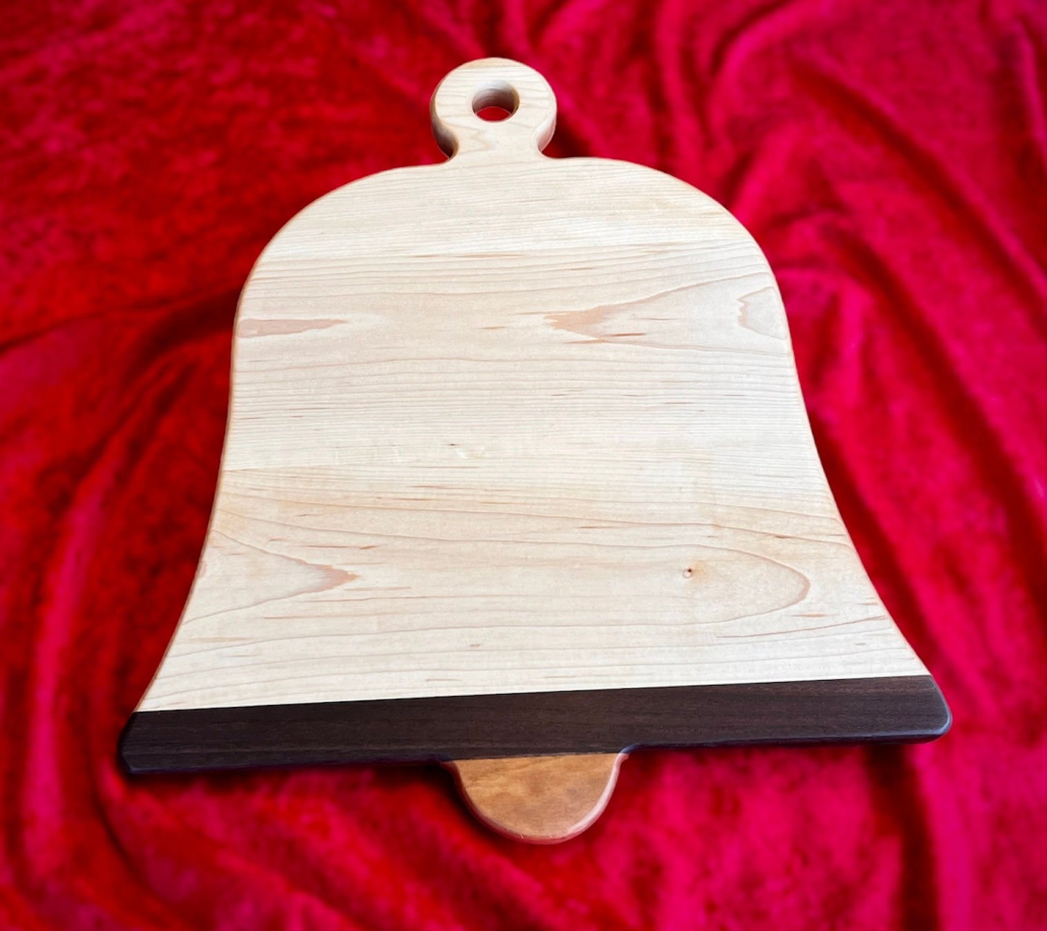 Bell Shape Cutting Board, Large - Belltown, USA – Holzer Handcrafted