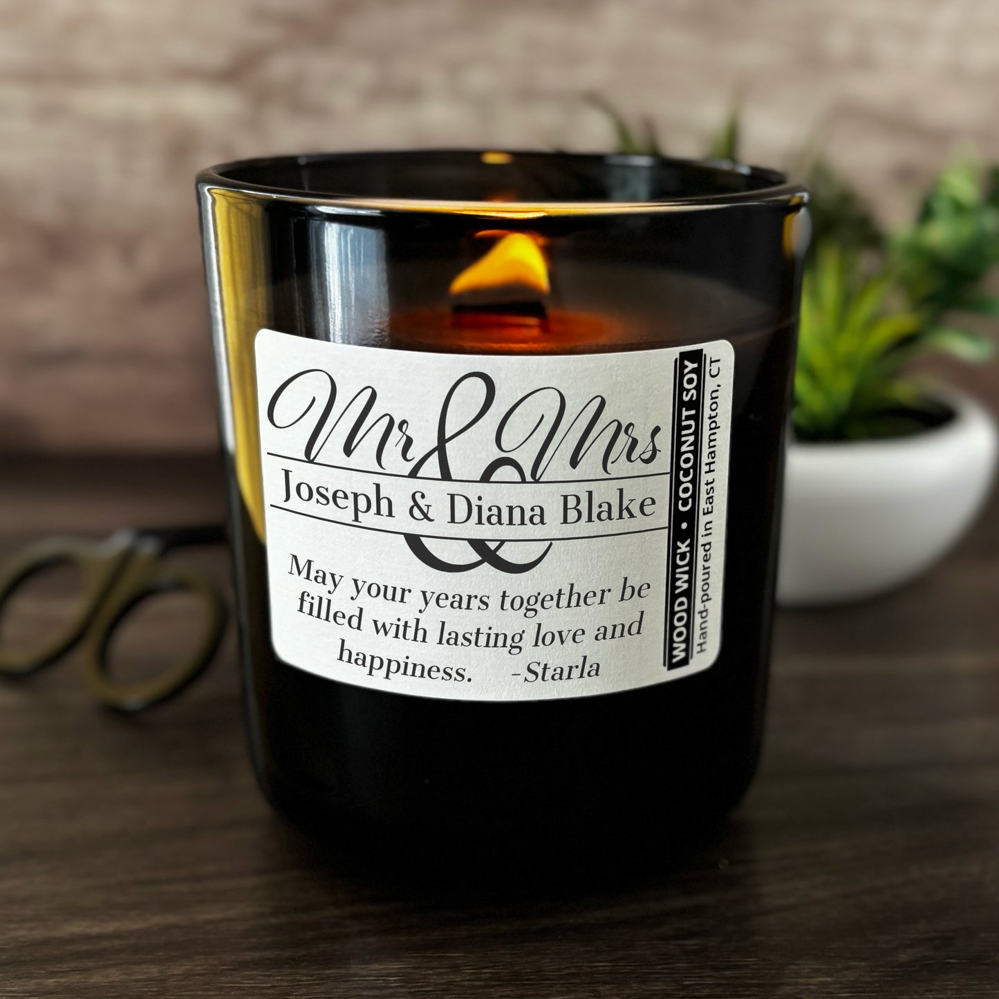 Personalized Wood Wick Candle - Custom Mr & Mrs Wedding Keepsake - 12oz Glass Vessel with Lid