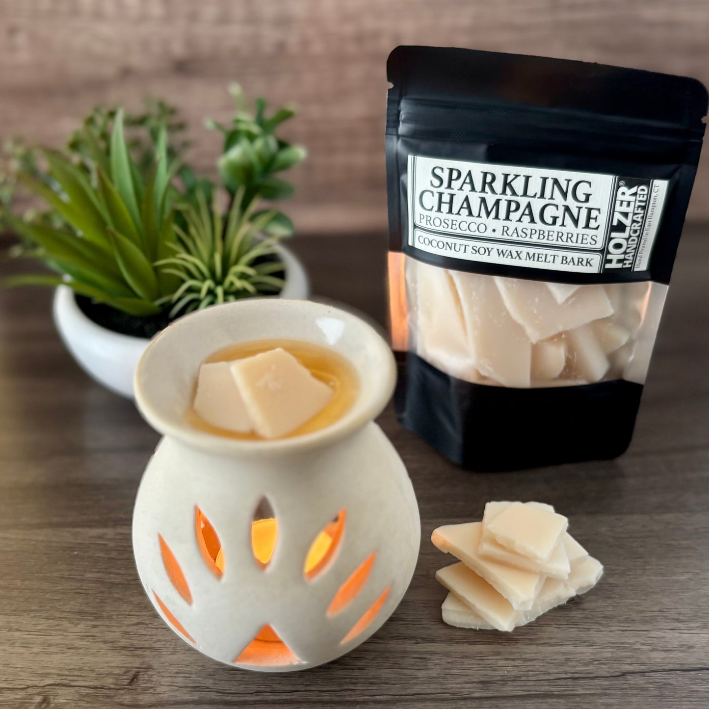 Sparkling Pink Champagne - Prosecco + Raspberries Scented Wax Melt Bark in Resealable Pouch