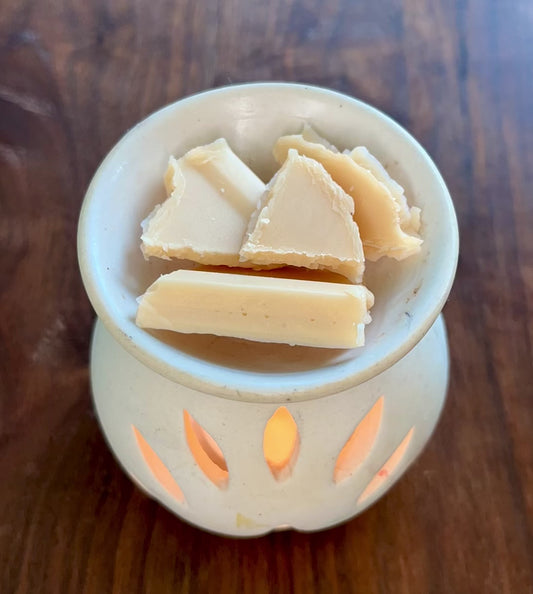 Lakeside Spa Retreat - Driftwood + Juniper + Vetiver Scented Wax Melt Bark in Resealable Pouch