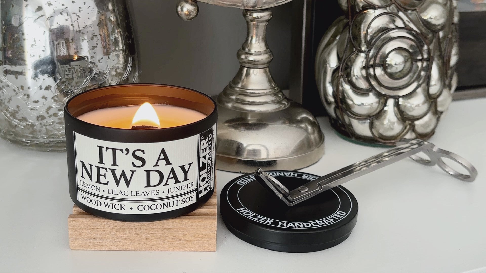 Load video: personalize your candle