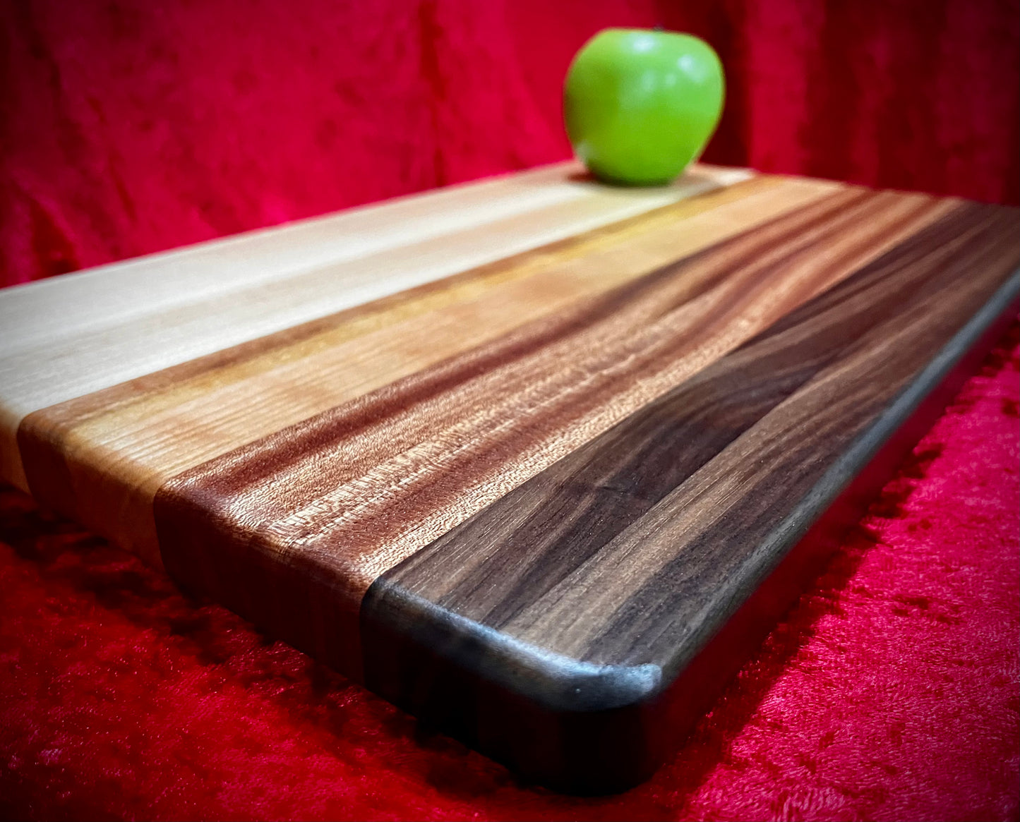 Personalized Premium Hardwood Cutting Board, Signature Series Desert Sunset, Medium 10" x 16"